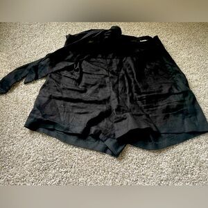 Black Express linen shorts high rise with tie belt and hidden zipper 00